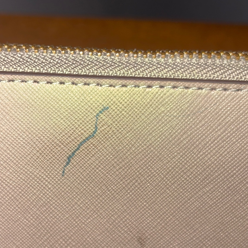 Tory Burch Robinson Wallet - Picture 6 of 7